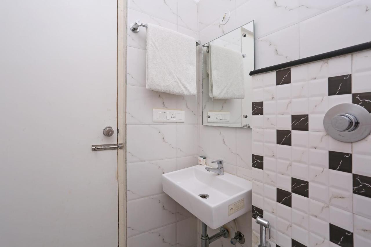 Oyo 6447 Samasth Rooms And Suites Mysore Eksteriør billede