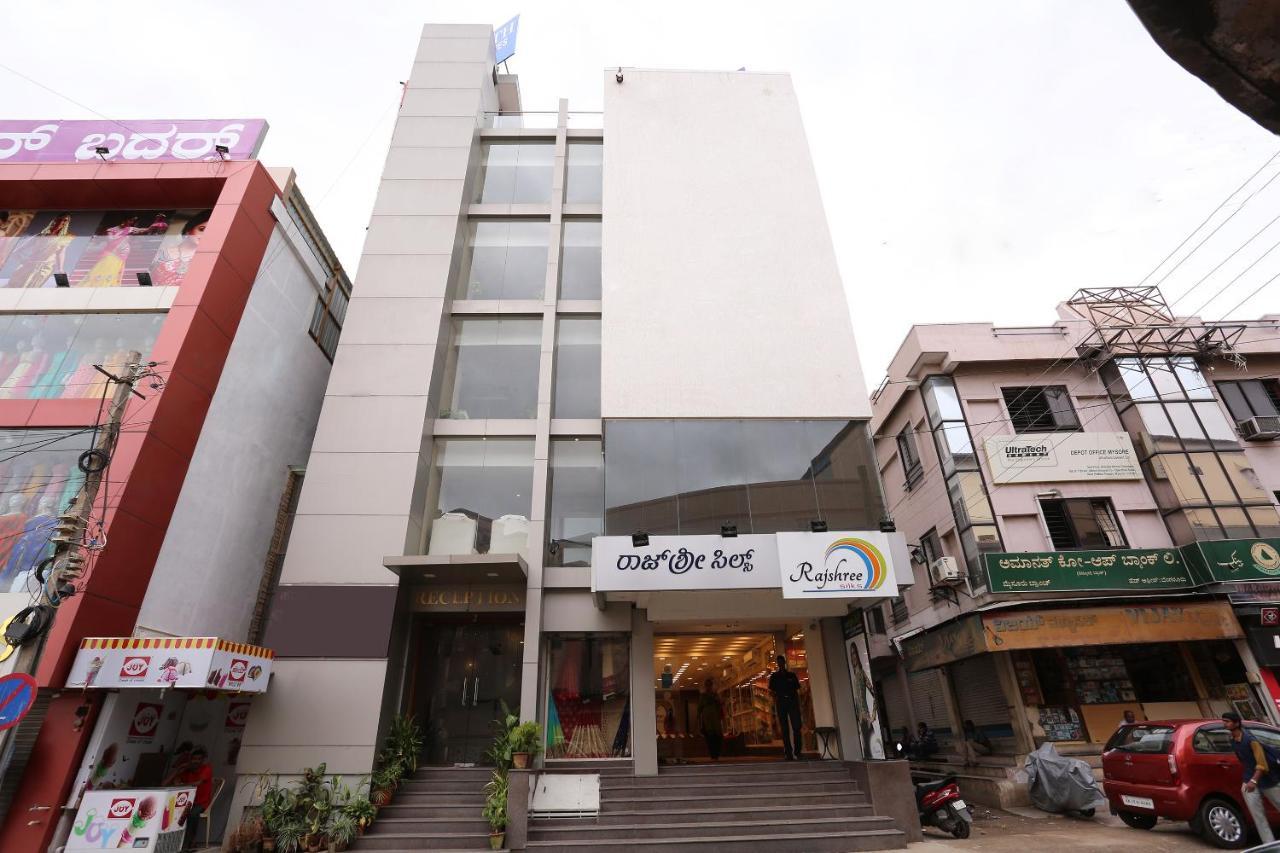 Oyo 6447 Samasth Rooms And Suites Mysore Eksteriør billede