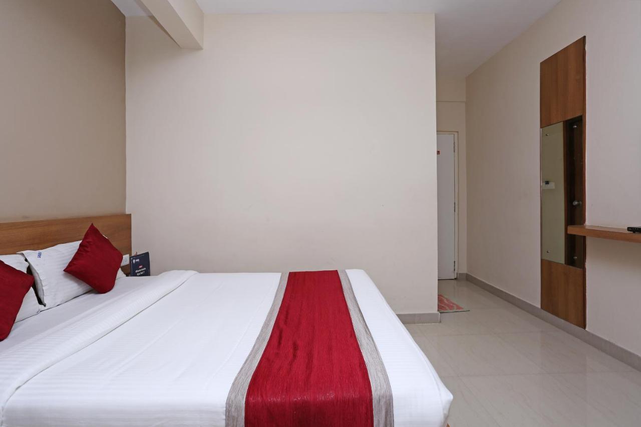 Oyo 6447 Samasth Rooms And Suites Mysore Eksteriør billede