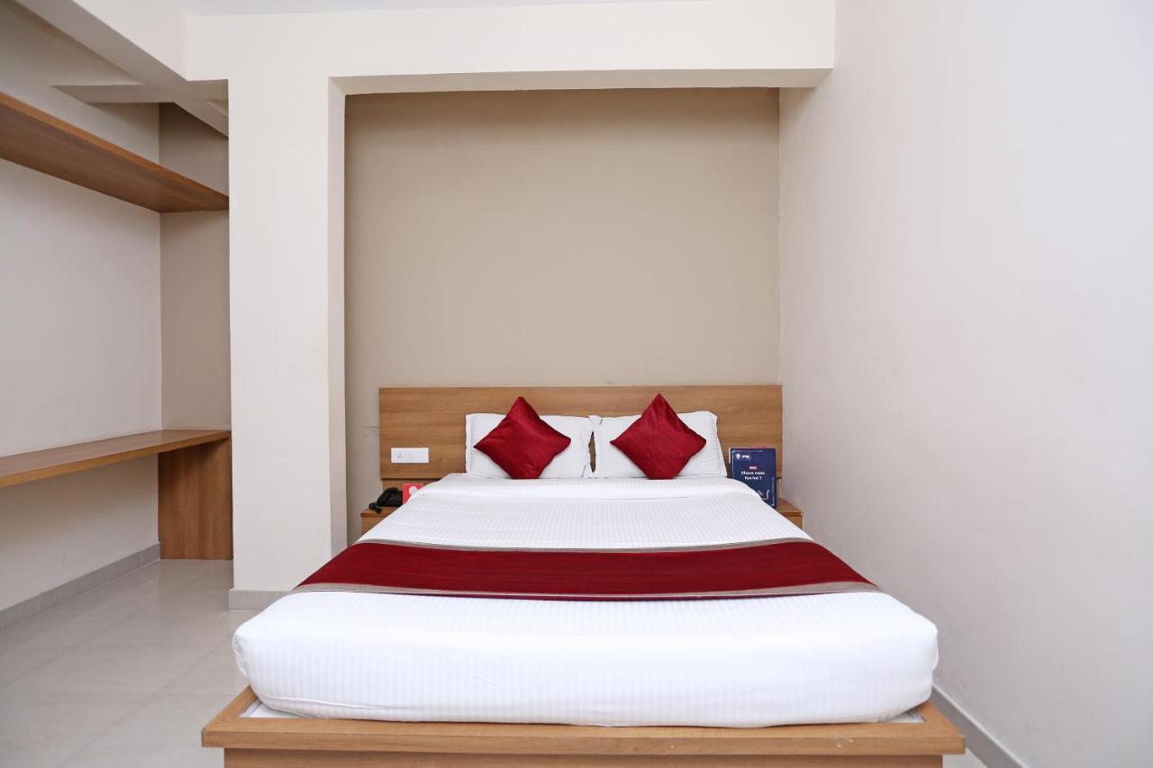 Oyo 6447 Samasth Rooms And Suites Mysore Eksteriør billede