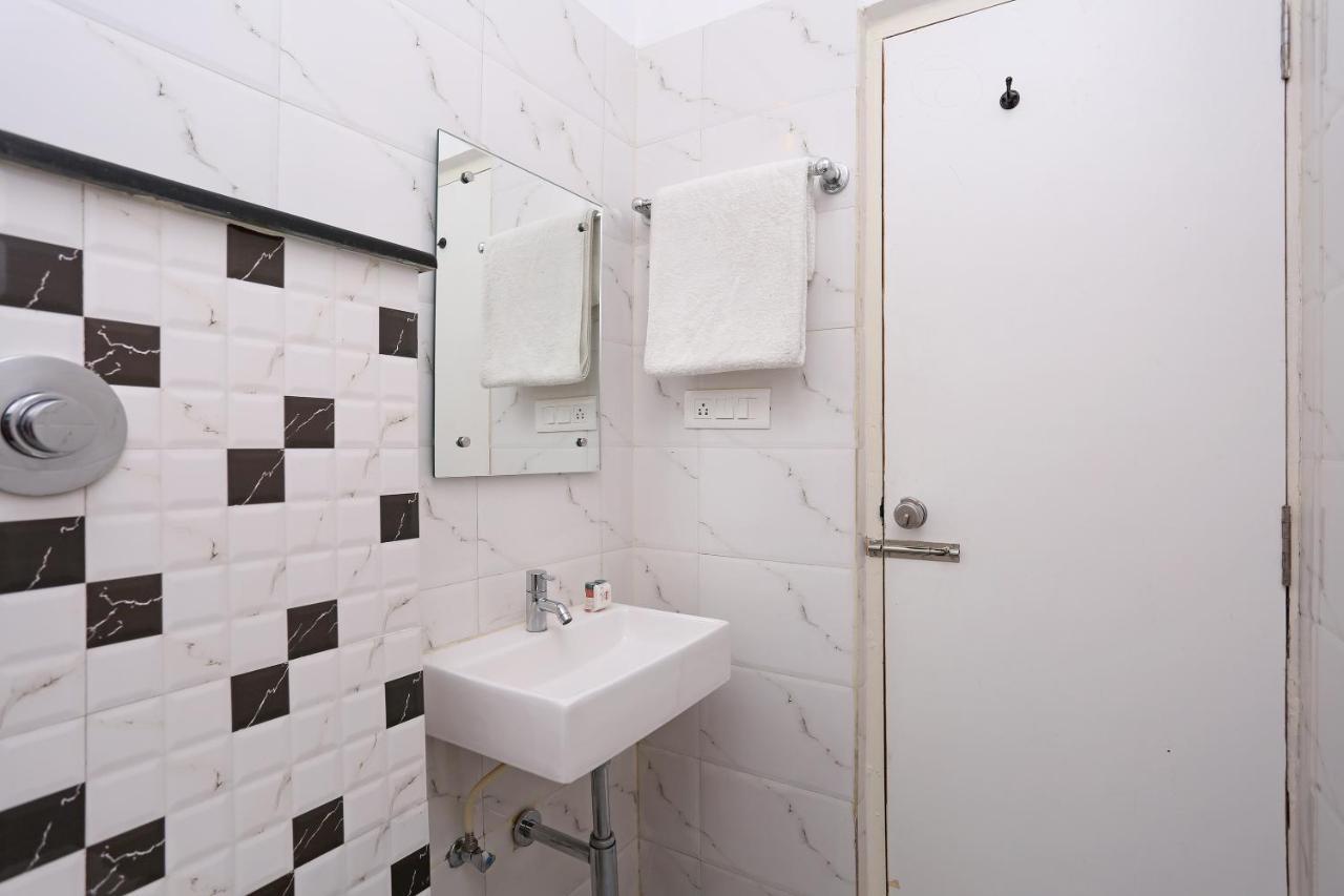 Oyo 6447 Samasth Rooms And Suites Mysore Eksteriør billede